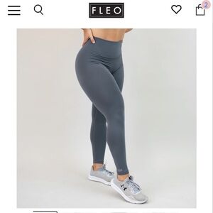 Gray Fleo leggings 25”